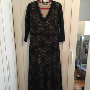 Floor lenght evening gown